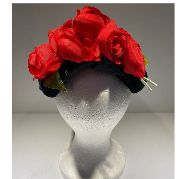 Vintage Carlot Juliet Velvet Red Roses Trimmed Black Fascinator Hat - Picture 5 of 8